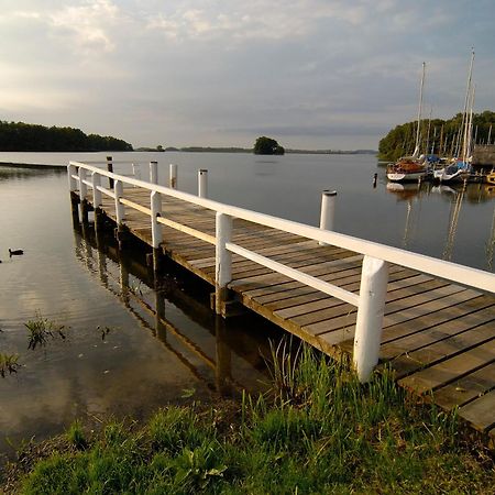 Strauers Hotel Am See Bosau Exterior foto